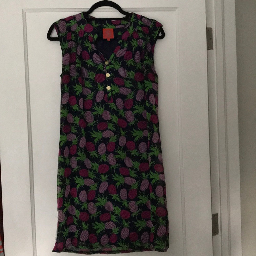 Fun Summer Dress by Tracy Negoshian. Size Small.